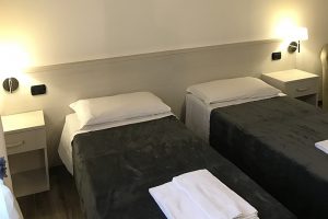 camera da letto interno appartamento 1