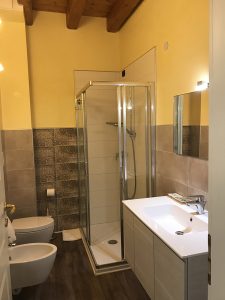 vista bagno appartamento 2